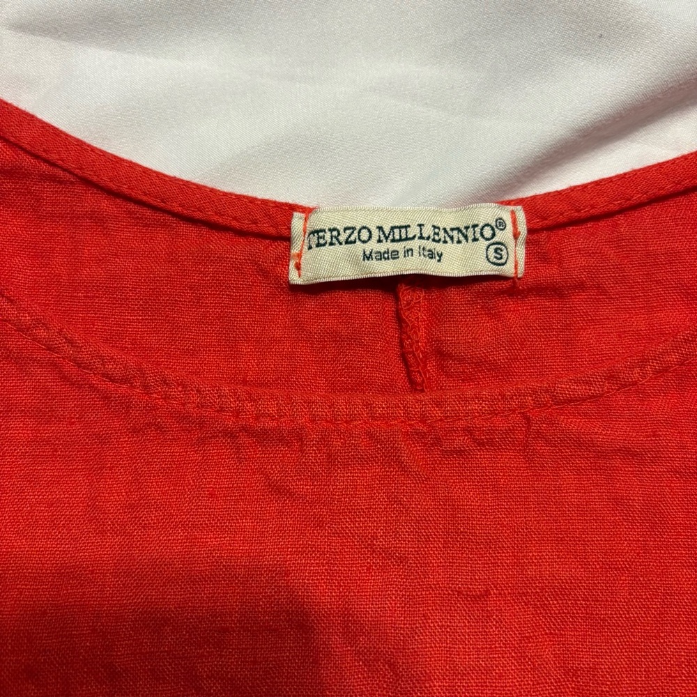 Red Ruffle Hem Blouse - Picture 3 of 5